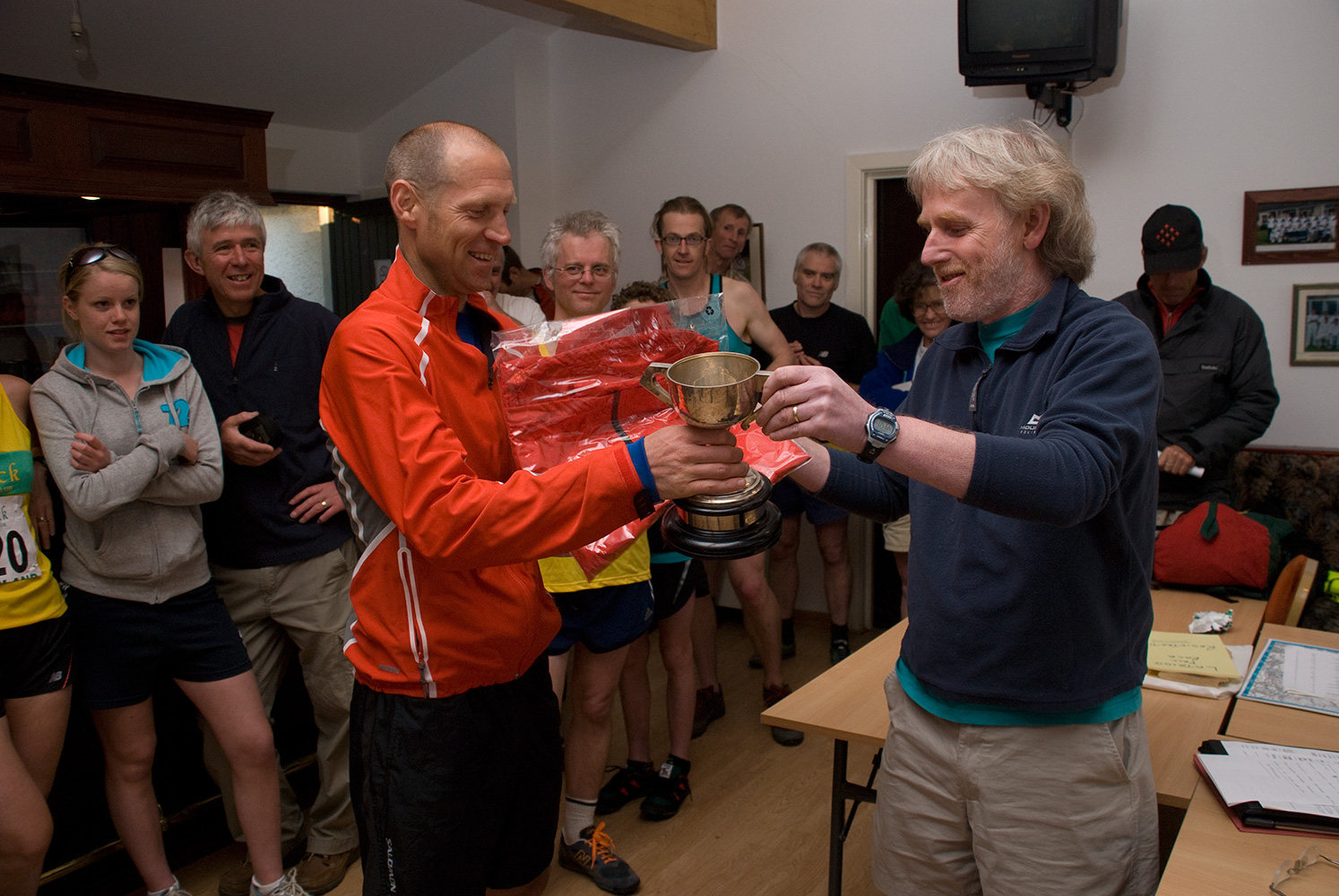 Receiving his trophy after winning the Latrigg Fell Race at the Keswick Mountain Festival in 2008. Simon won the British Fell Running Championship in 2002 & 2005 and came 2nd in the World Skyrunning Series in 2005.