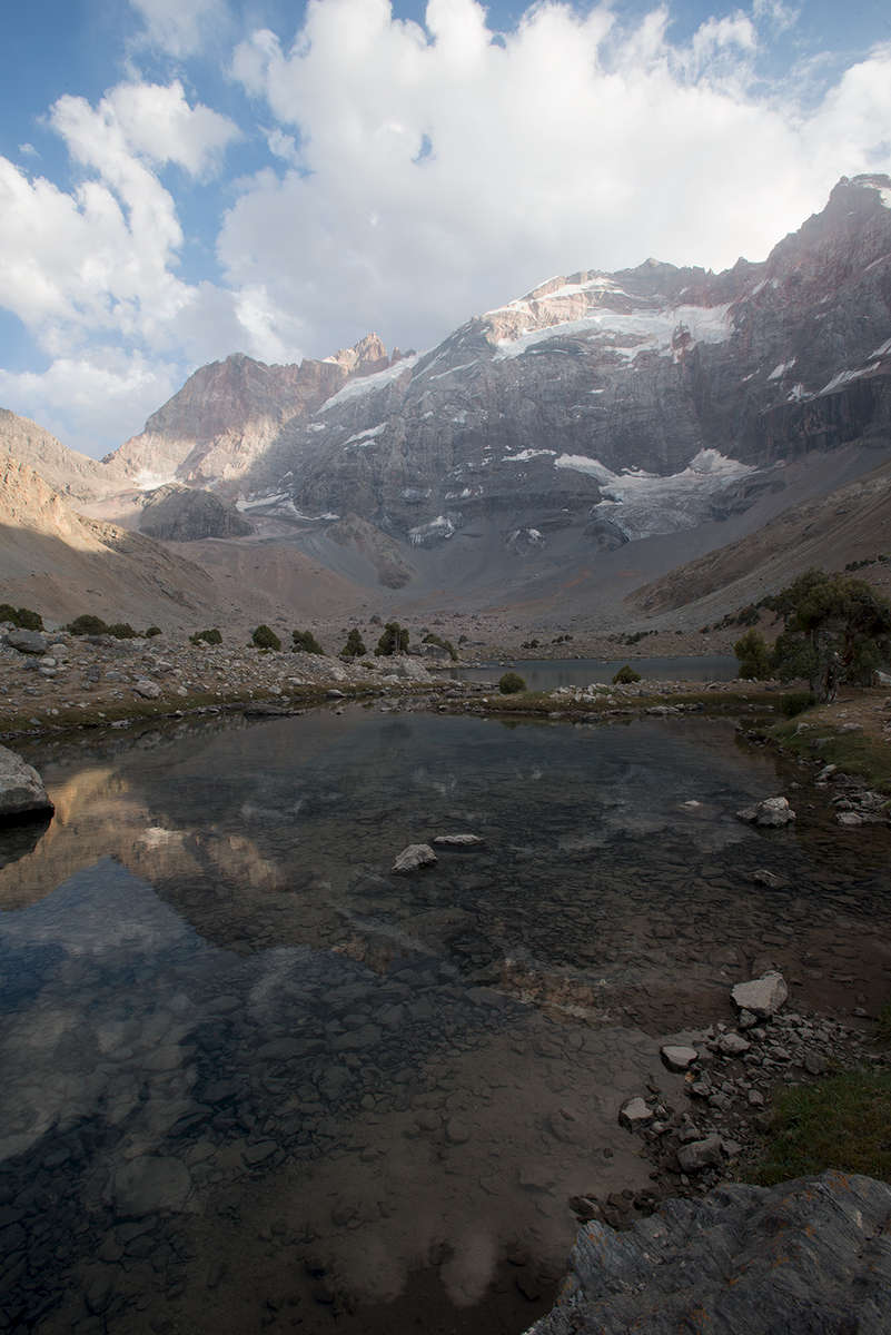  This lake is at 2985m imediately beneath the north faces of Maria (4970m) and Mirali (5120m)