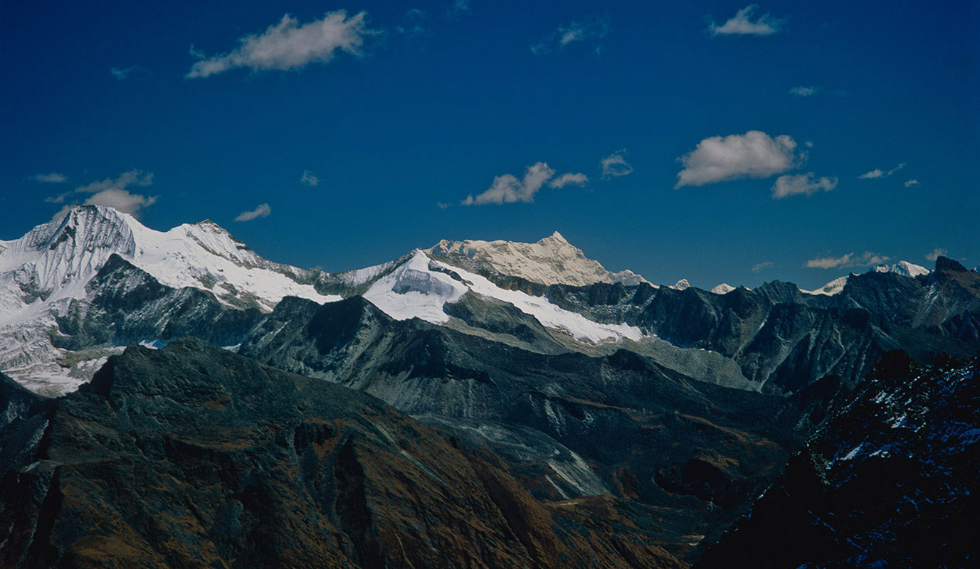 The highest unclimbed peak on earth, seen from a 5400m top near the Gophu La, BhutanBronica ETRSi, 75mm, Fuji Velvia