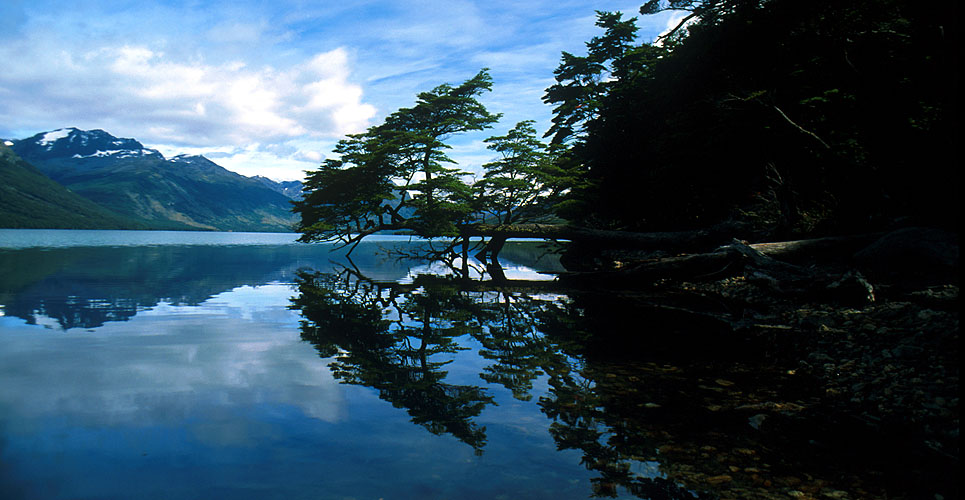 The centrepiece of the Tierra del Fuego National ParkNikon FM2, 24mm, Fuji Velvia