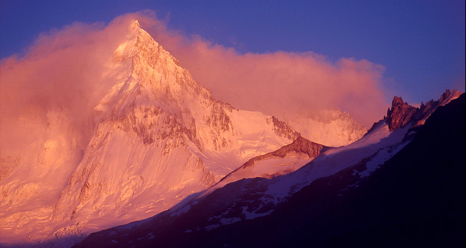This mountain is of truly Himalayan proportions, rising almost 3000m above the glaciers below. It was first climbed in 1943 by the indomitable Padre Alberto de Agostini.Nikon FM2, 105mm, Fuji Velvia