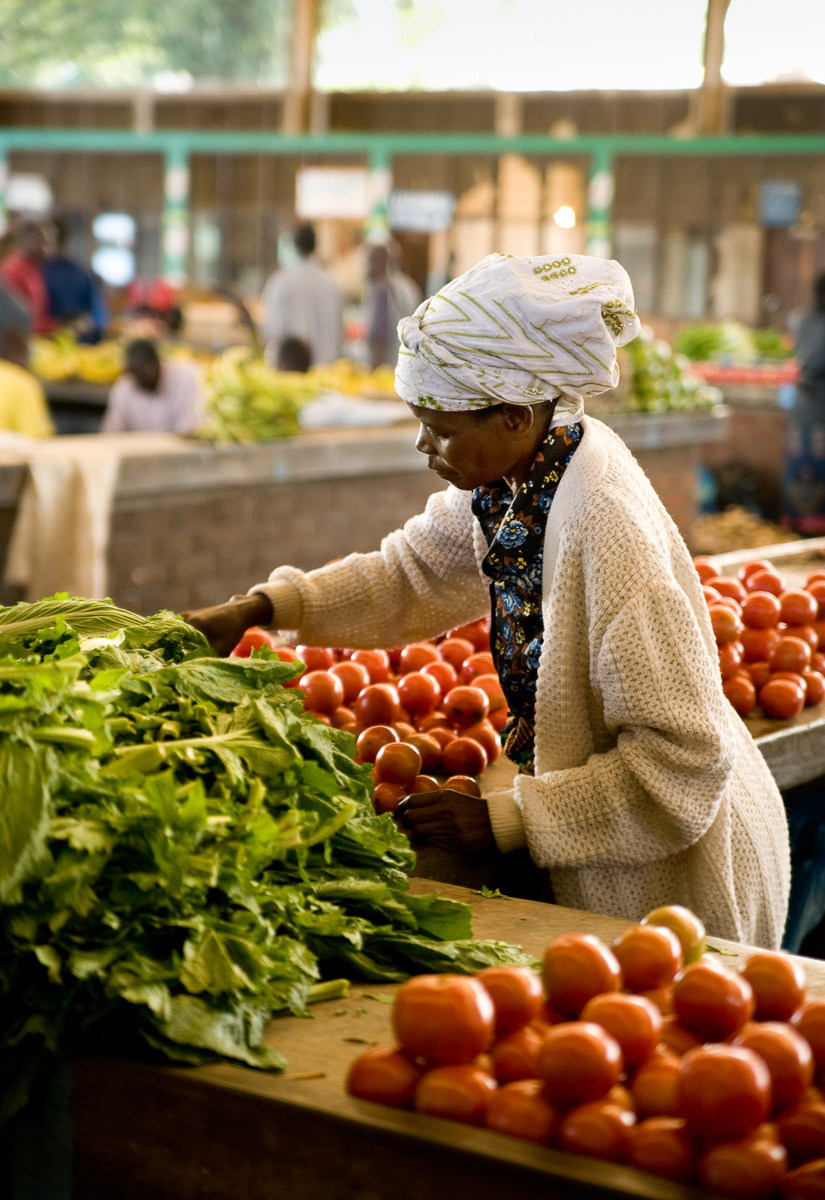 Central Market of Limbe near Blantyre, Malawi. 4/7/2009. ©Vanessa Vick