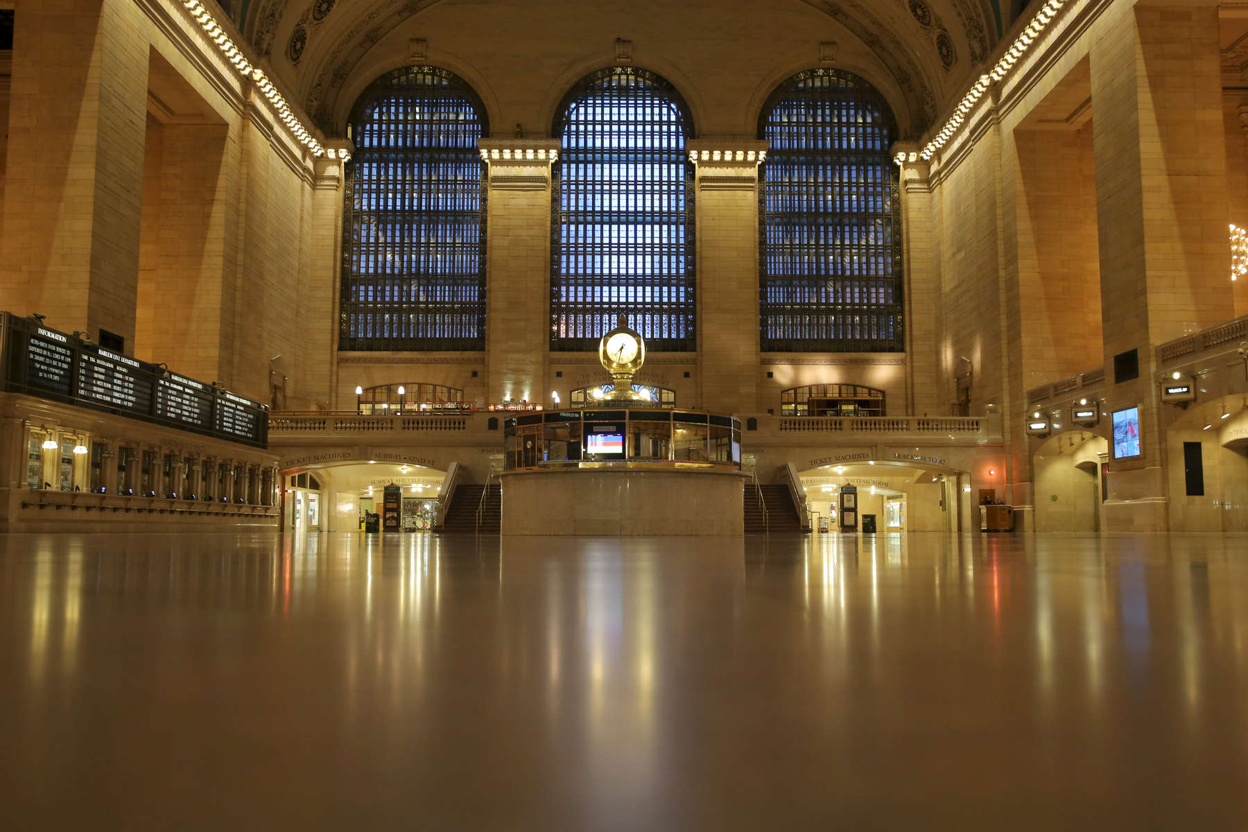 Grand Central Terminal remained closed on   Tuesday morning on January 27, 2015. The New York City subway system and Metro North service was shut down last night ahead of a predicted blizzard. CREDIT:  Michael Appleton for The New York Times        