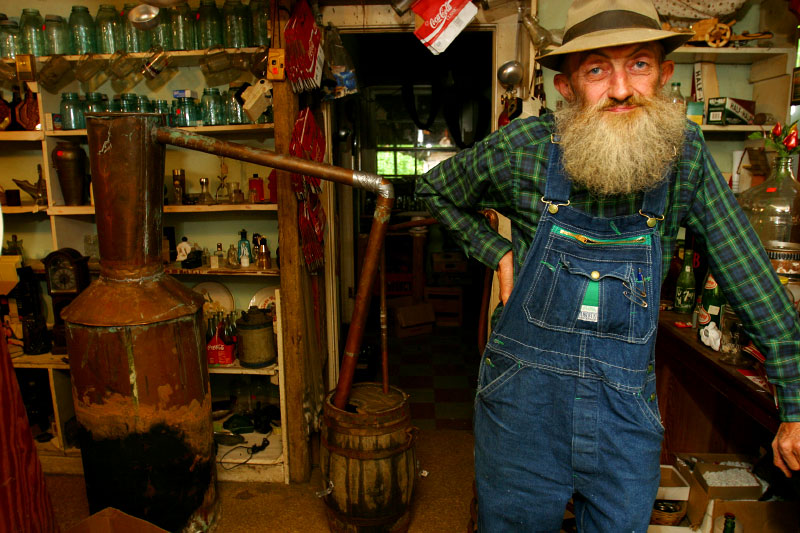 Popcorn Sutton has spent his life making moonshine somewhere in the Blue Ridge Mountains of North Carolina.