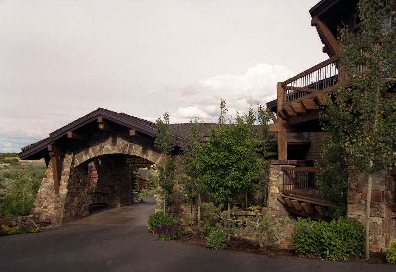 Exterior view of porte cochere and right side of property