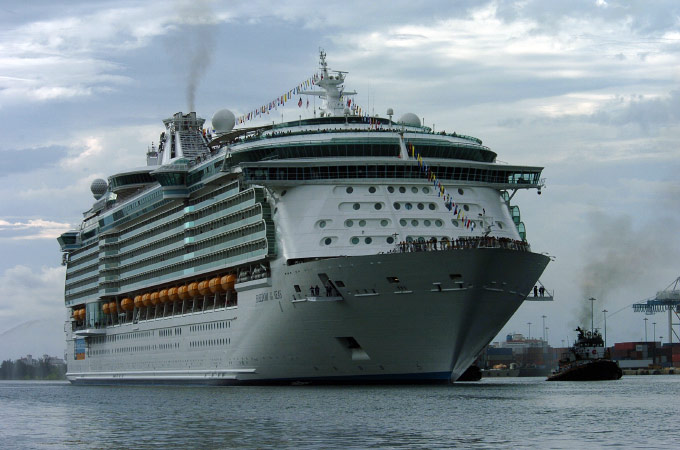 FREEDOM OF THE SEAS, MAIDEN VOYAGE