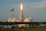 ATLANTIS, STS-117, For Bloomberg News