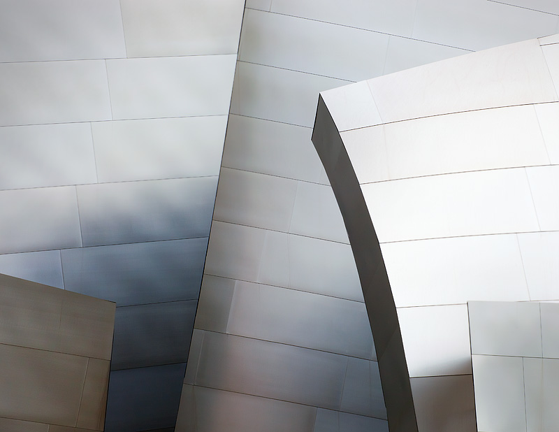 Walt Disney Concert HallFrank Gehry
