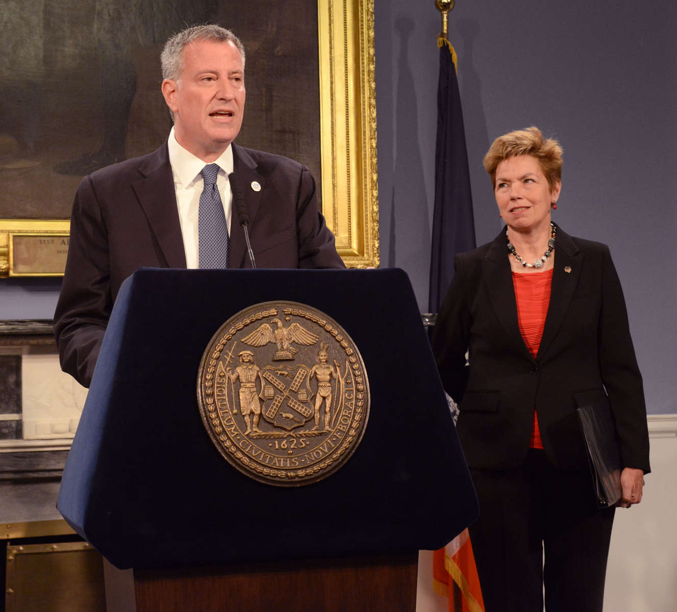Mayor Bill de Blasio announces the appointment of Loree Sutton, right, as Commissioner of the Mayor's Office of Veteran' Affairs.  Blue Room, City Hall.  August 18, 2014