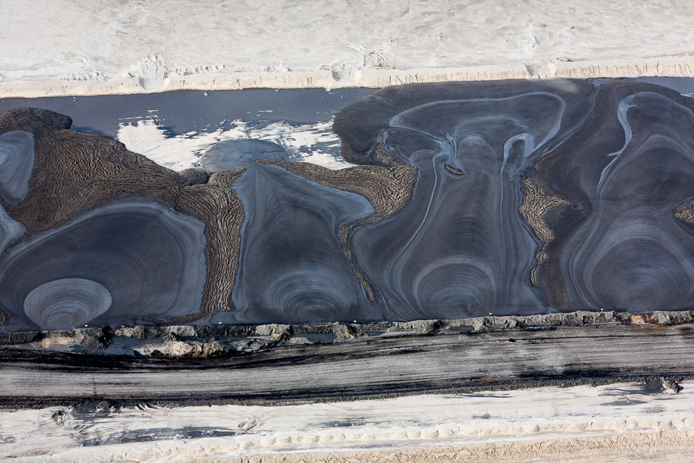 Fans of Oil from Spill Pipes, Syncrude Mildred Lake, Alberta, Canada 2014 (140915-0250)