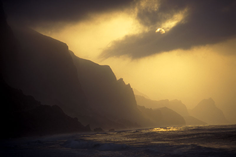 Damqut coast at sunrise, Yemen