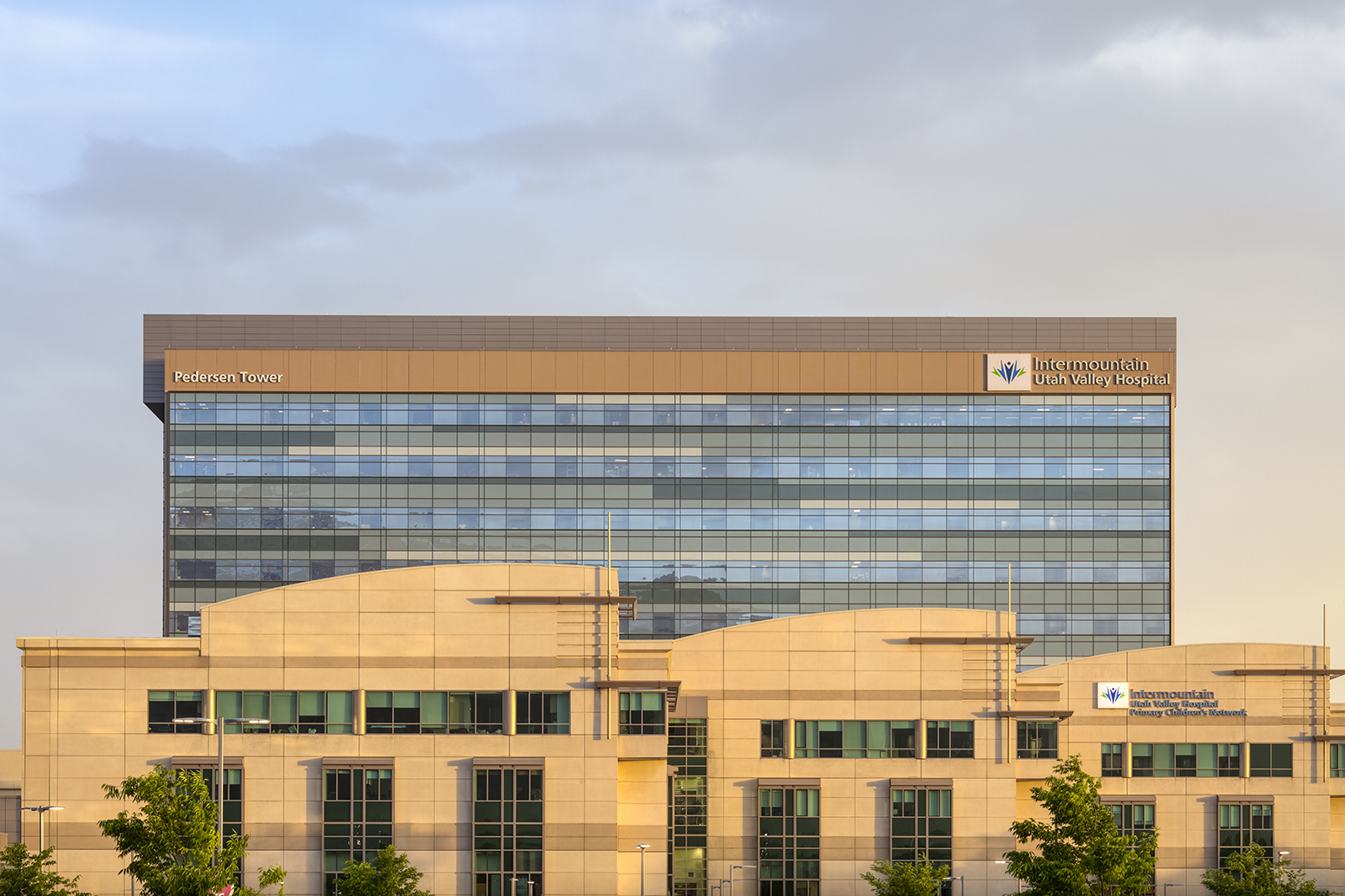 Utah Valley Hospital for HDR Inc & Intermountain Health.Architectural Photography by: Paul Richer / RICHER IMAGES