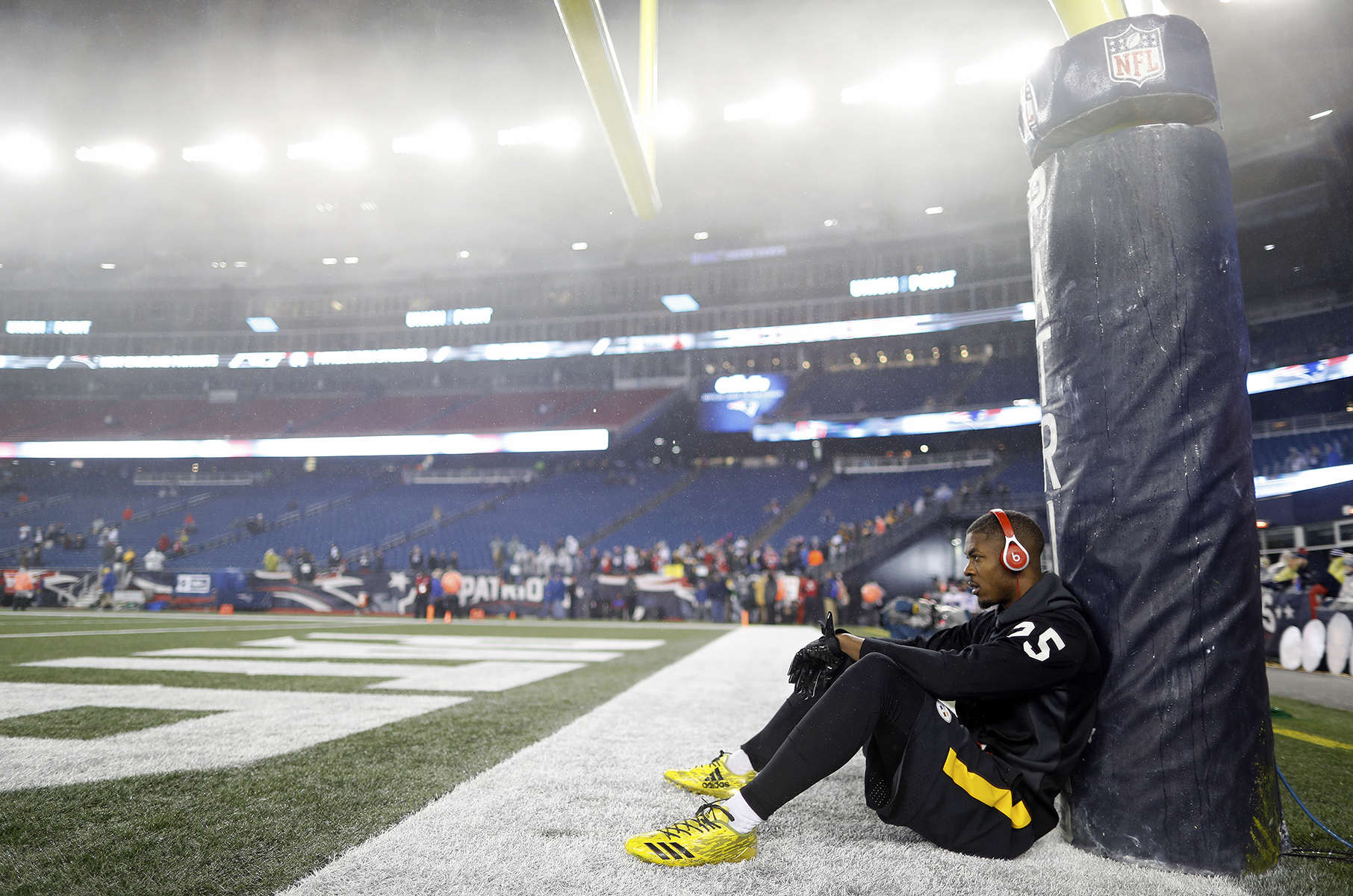 Pittsburgh Steelers rookie cornerback Artie Burns prior to the AFC Championship football game in Foxboro.
