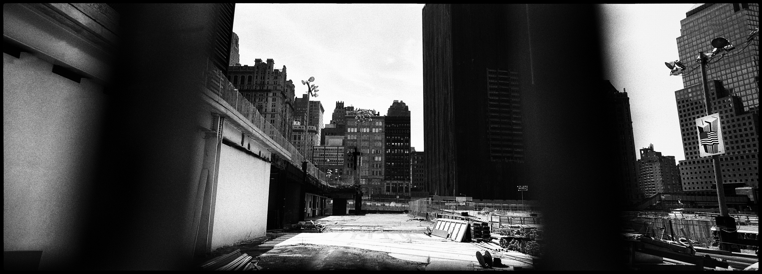 All pictures © Cyril Fakiri - No use without permission.Ground Zero Area , New-York City April 2006 All pictures © Cyril Fakiri - No use without permission.