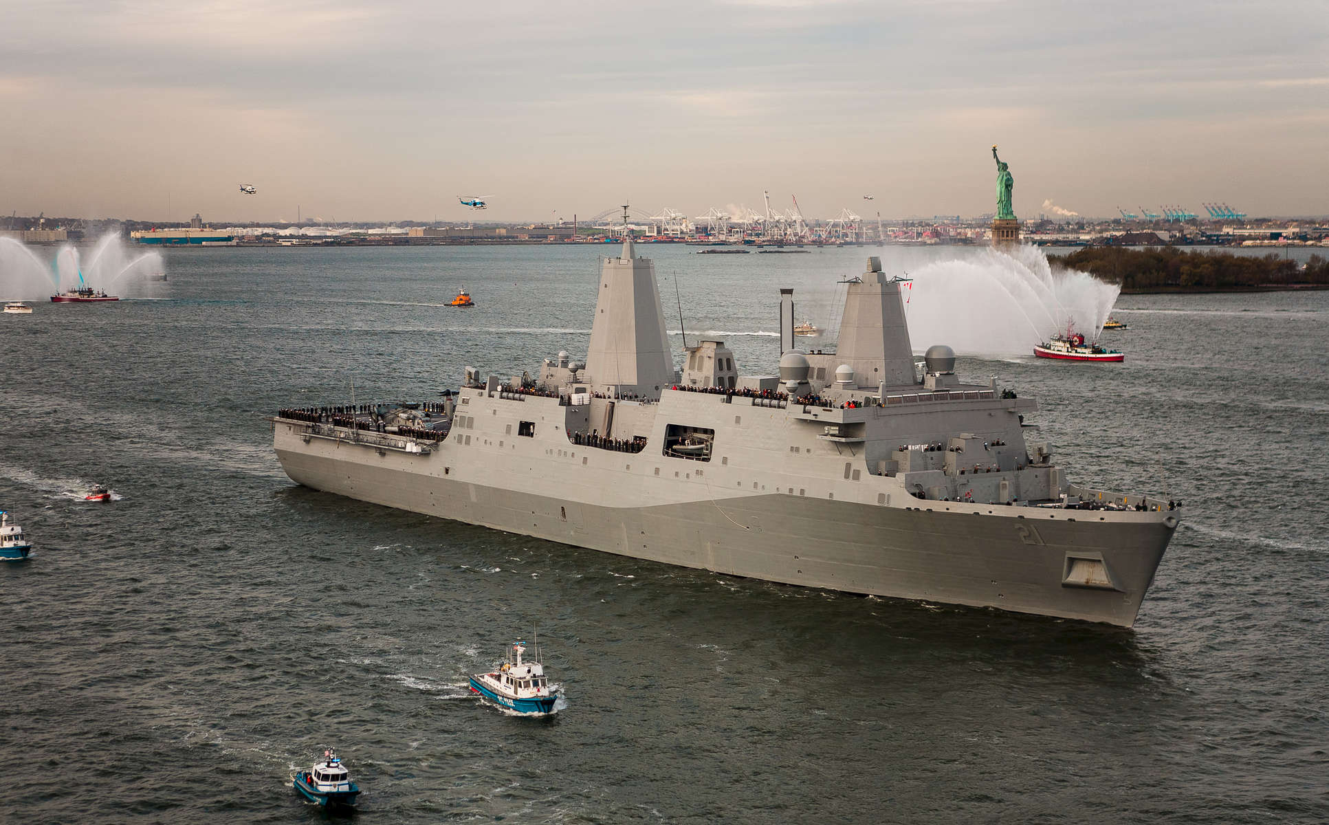 USS NEW YORK ARRIVES NYC
