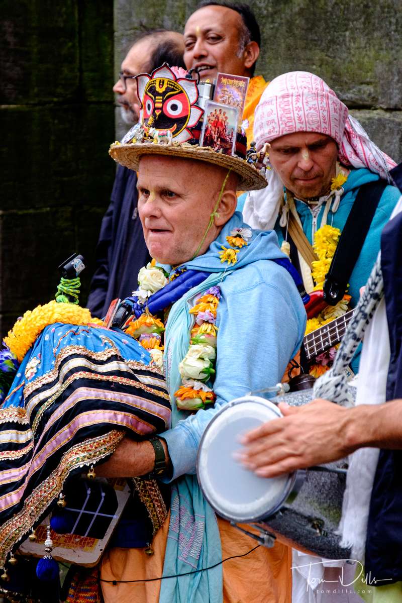 Street performers at the Fringe Festival in Edinburgh