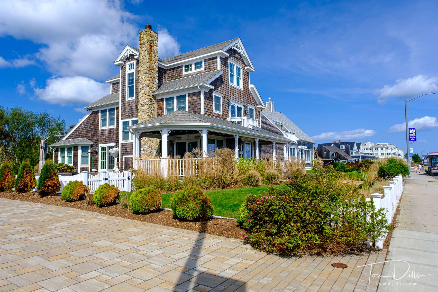 Waterfront homes along Ocean Road in Narragansett, Rhode Island