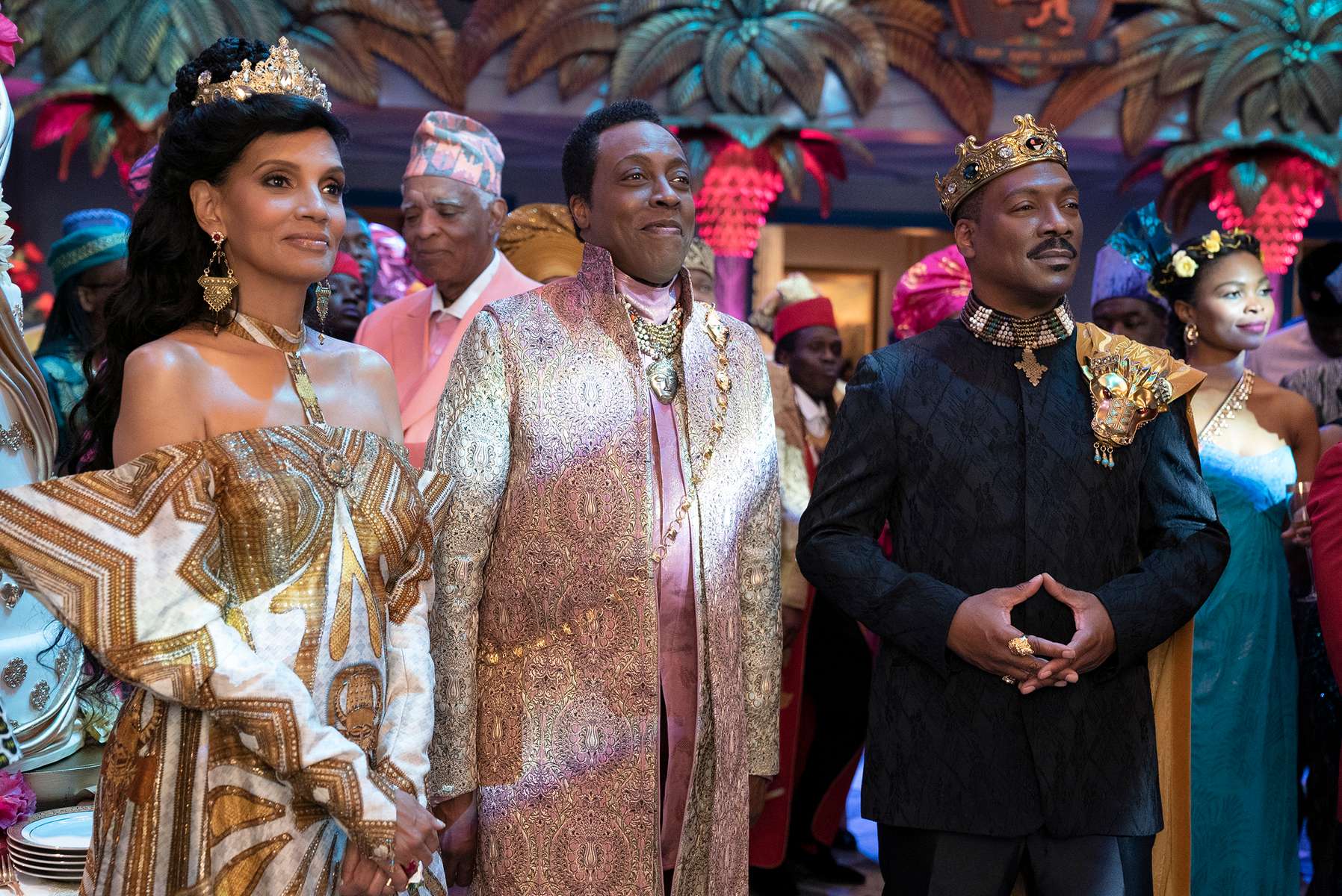 Shari Headley, Arsenio Hall and Eddie Murphy star in COMING 2 AMERICA Photo: Annette Brown© 2020 Paramount Pictures