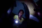 Haiti_Solar_flashlight_03
