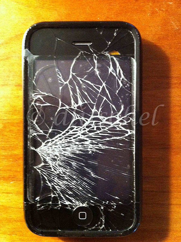 iphone_shattered
