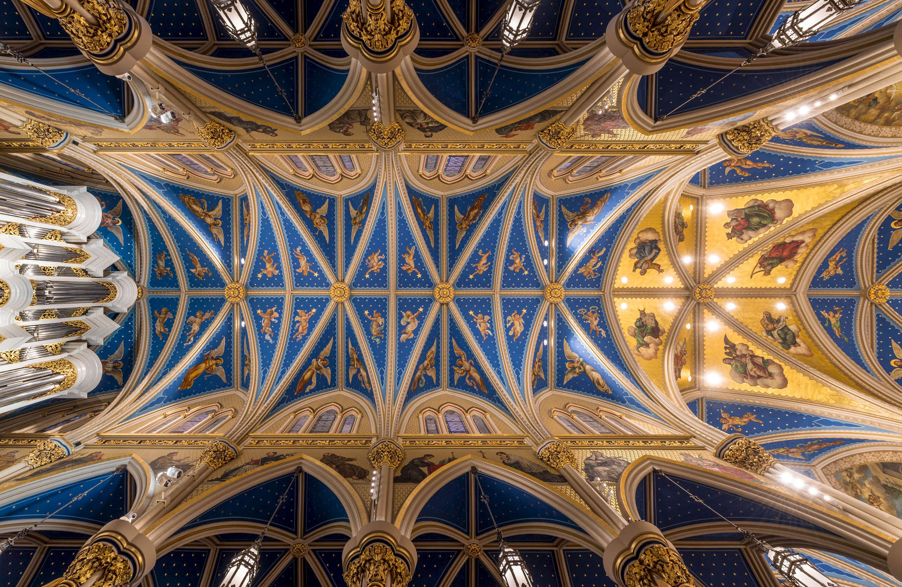 March 31, 2018; Basilica of the Sacred Heart ceiling. (Photo by Barbara Johnston/University of Notre Dame)