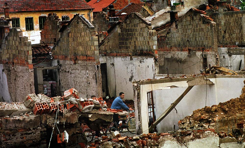 The old town of Djokovica was destroyed by Serbian paramilitary units.