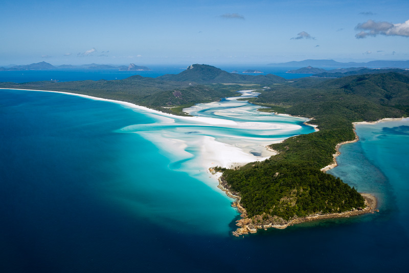 Aerial view of scenic Hill Inlet and Whitehaven Beach on Whitsunday Island, Whitsundays