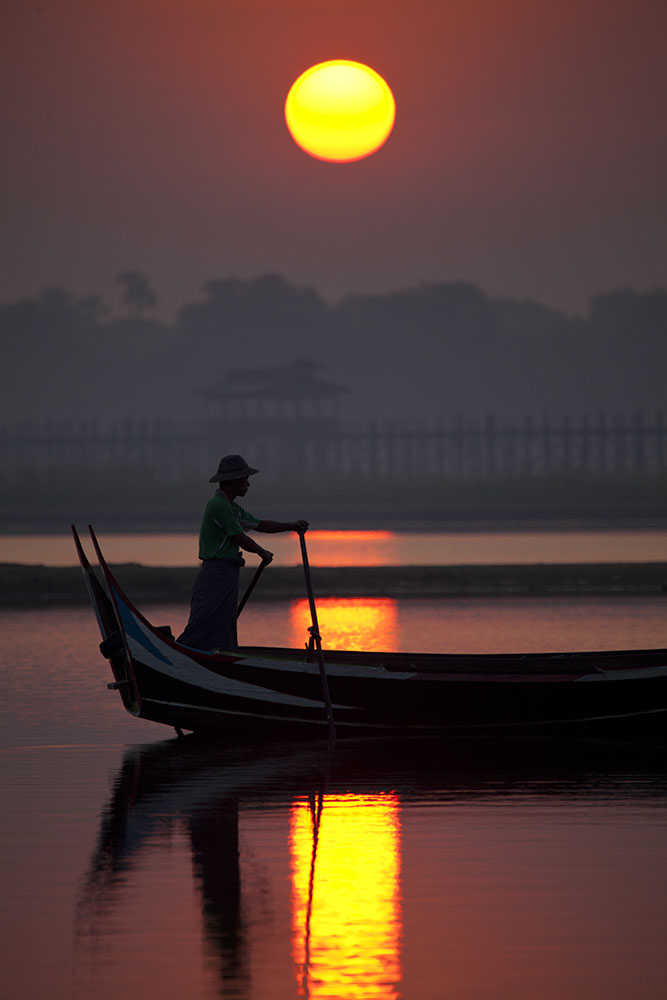Sunrise by the Ubein Bridge in Mandalay
