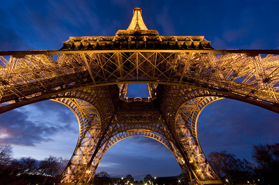 The amazing Eiffel Tower at twilight