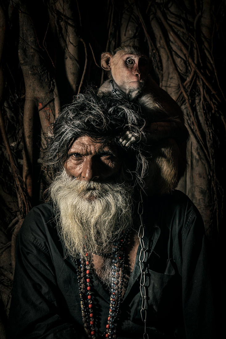 Sadhu and his monkey in Varinasi