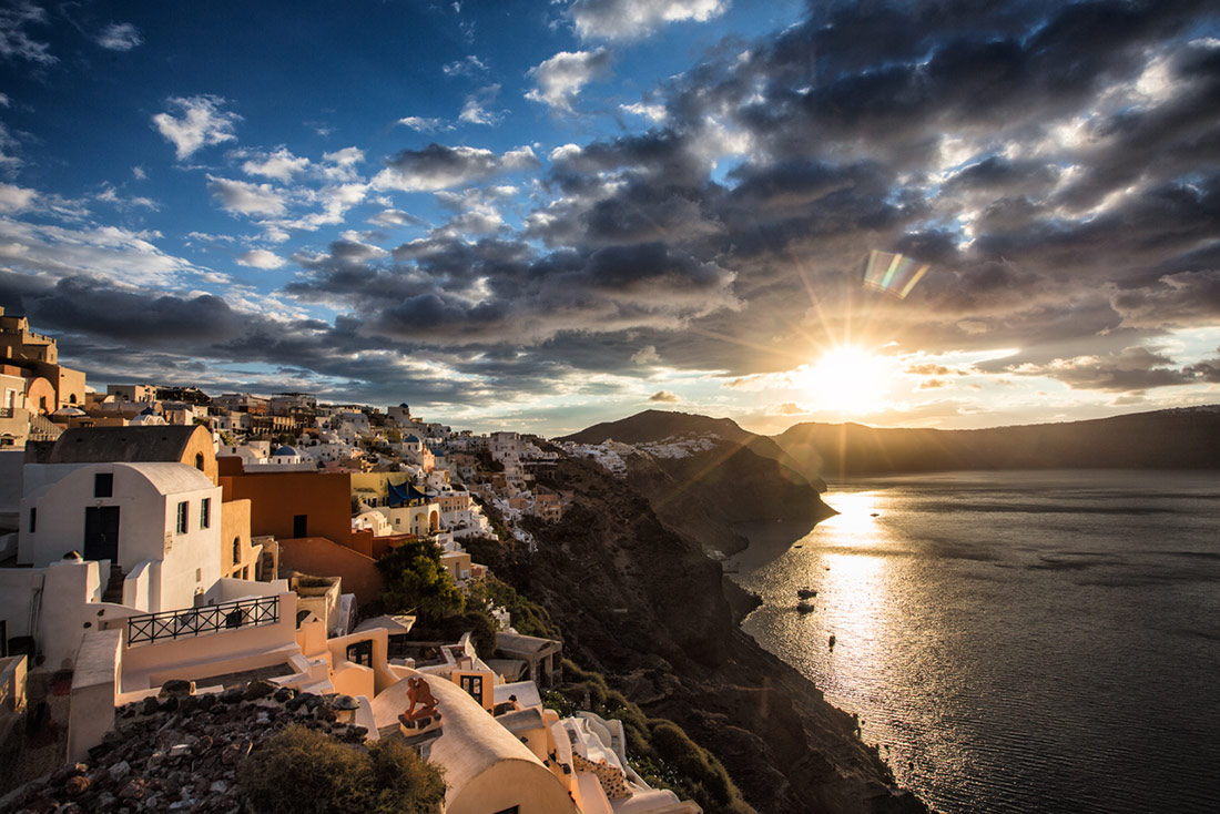 The awe insipring beauty of Oia, Santorini