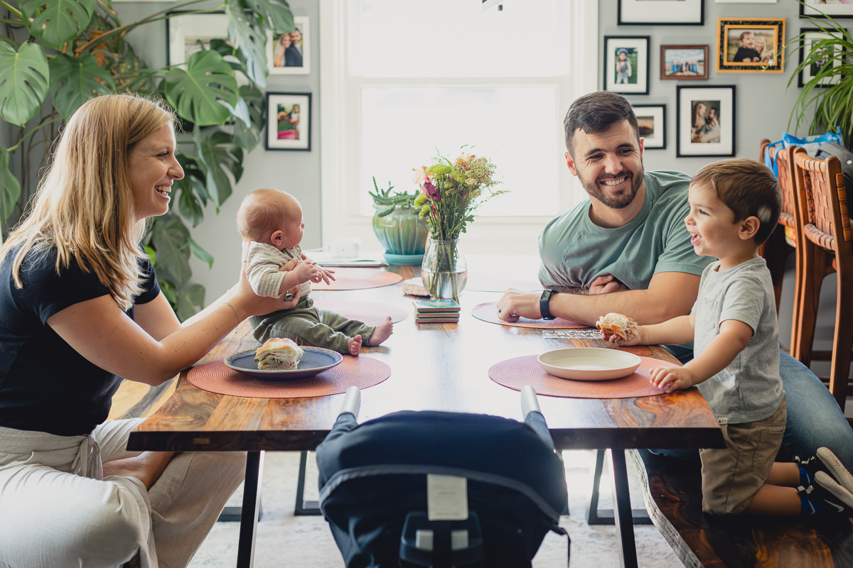 Buffalo-NY-newborn-photographer-lifestyle-16