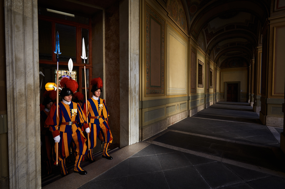 Swiss Guard go to the Apostolic Palace for an audience between Pope Francis and the President of Peru.