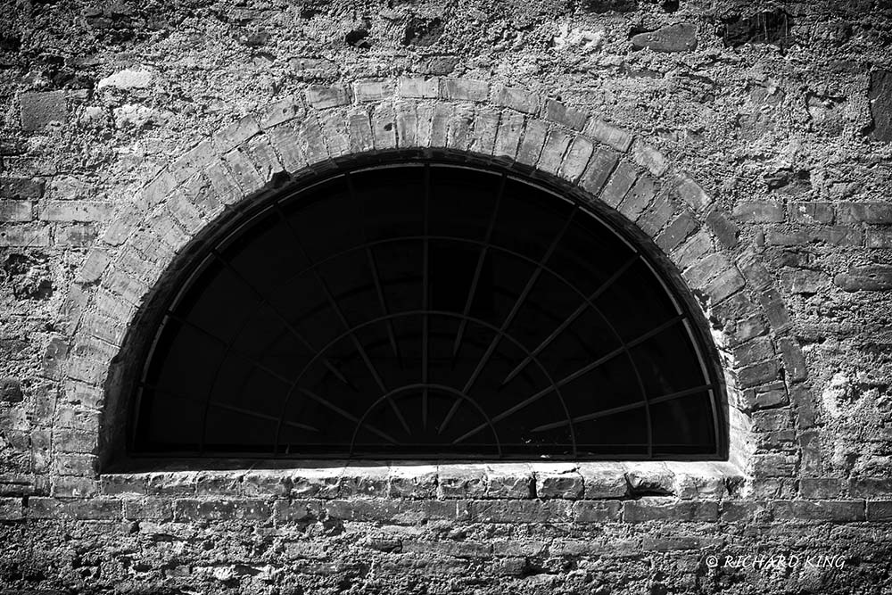 Umbria, ItalyImage No: 15-028766-bwClick HERE to Add to Cart