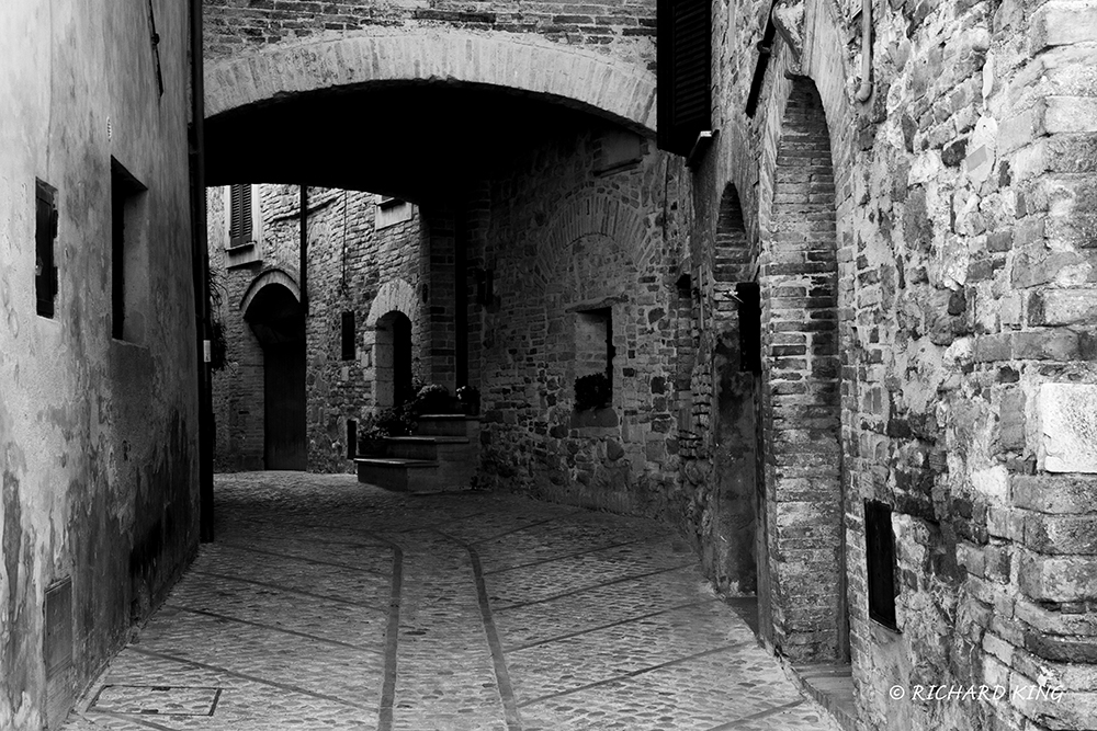 Umbria, ItalyImage No: 15-029055-bwClick HERE to Add to Cart