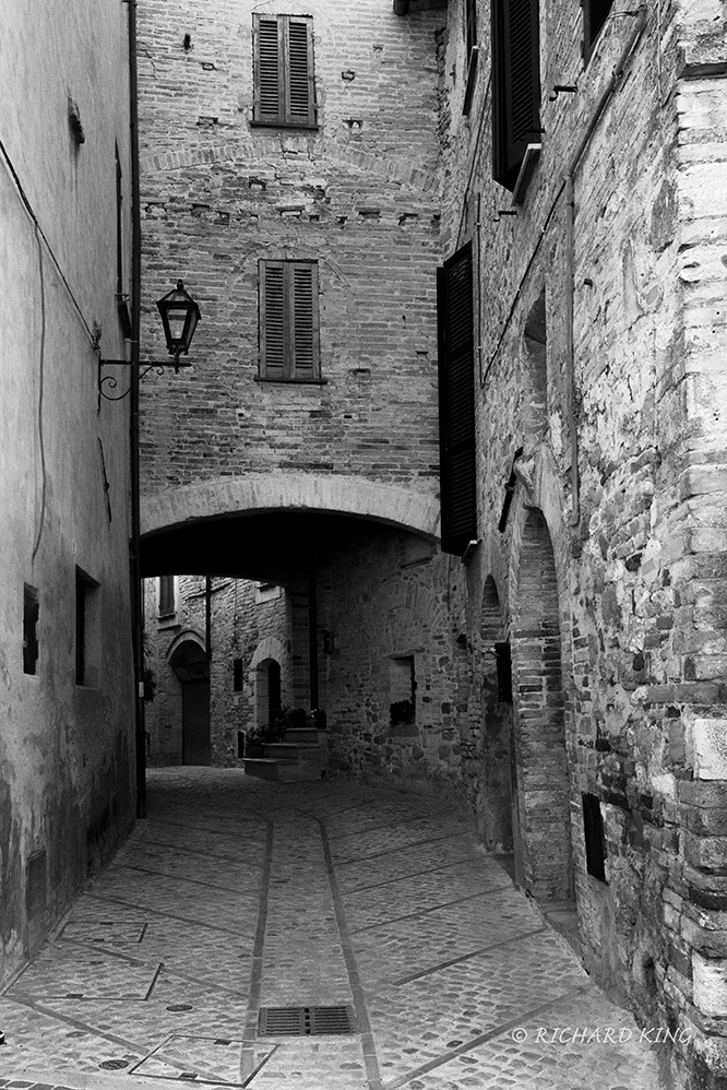 Umbria, ItalyImage No: 15-029057-bwClick HERE to Add to Cart
