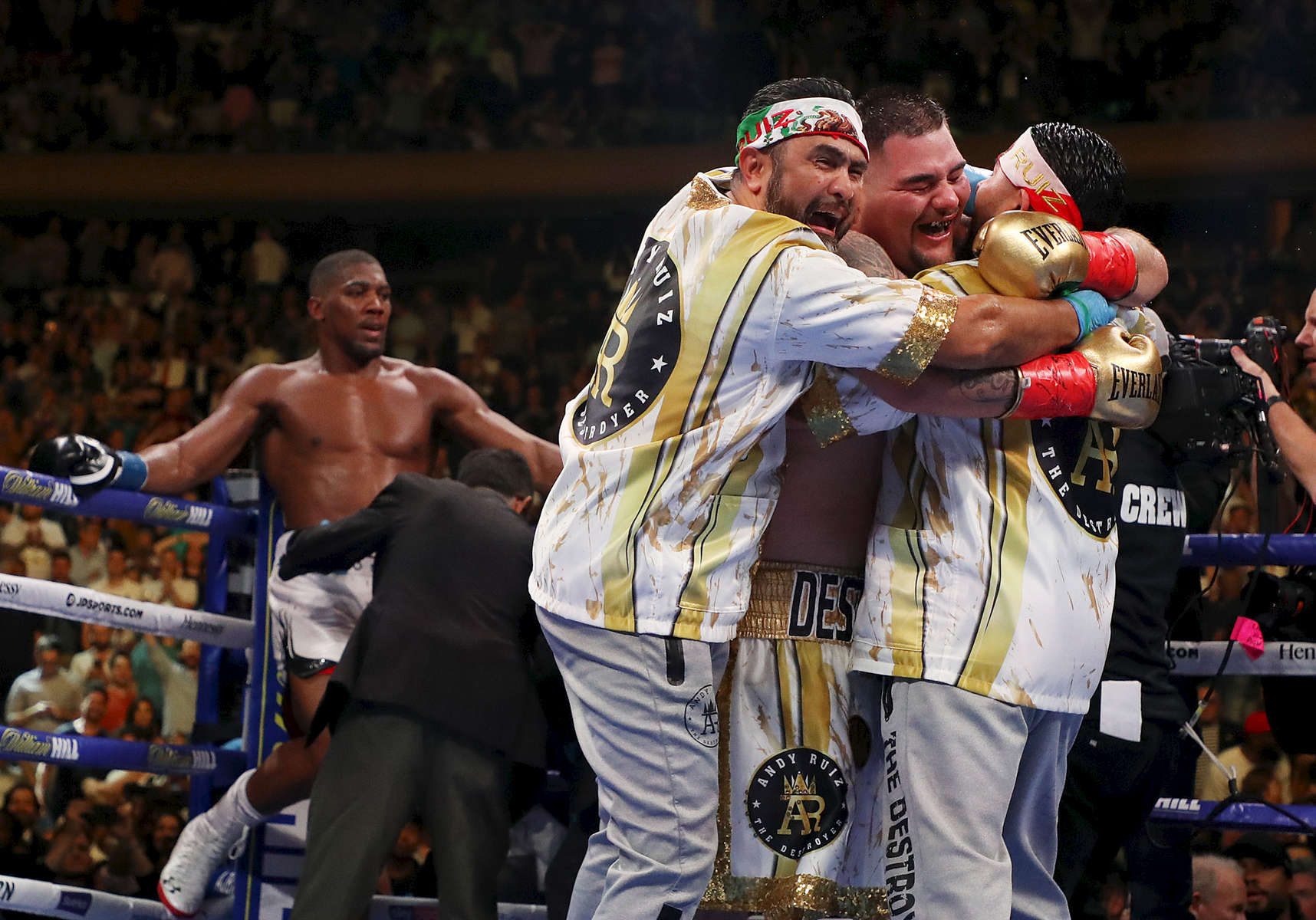 Andy Ruiz Jr celebrates his seventh round tko against  Anthony Joshua after their IBF/WBA/WBO heavyweight title fight at Madison Square Garden on June 01, 2019 in New York City.