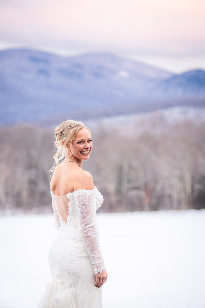 Vermont-Wedding-Photographer-candid-documentary-club-mountain-top-inn-DJ-60
