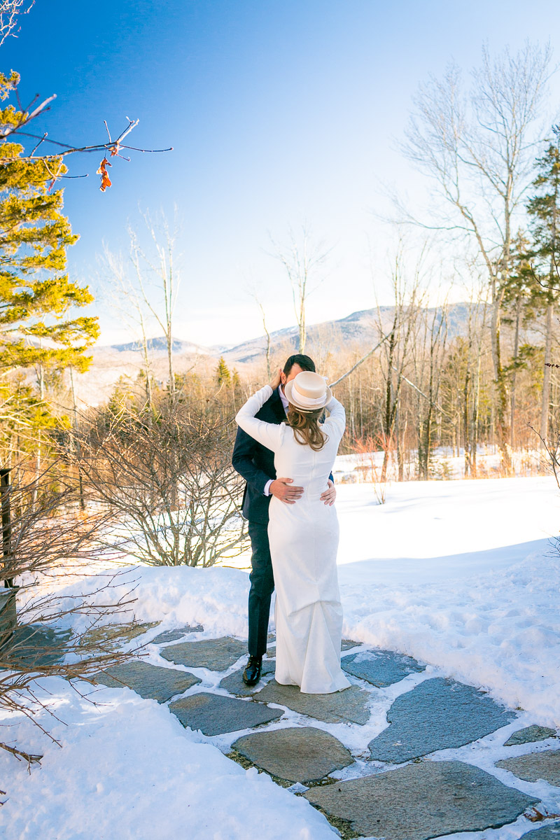 Vermont-Wedding-Photographer-candid-documentary-club-mountain-top-inn-EJ-32