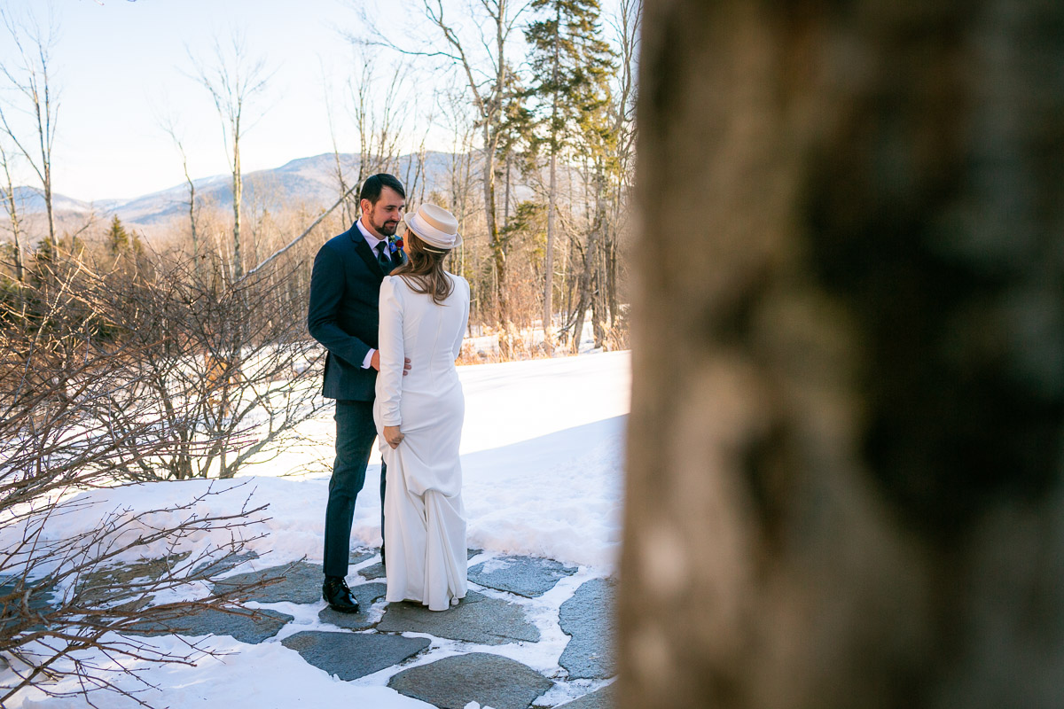 Vermont-Wedding-Photographer-candid-documentary-club-mountain-top-inn-EJ-35