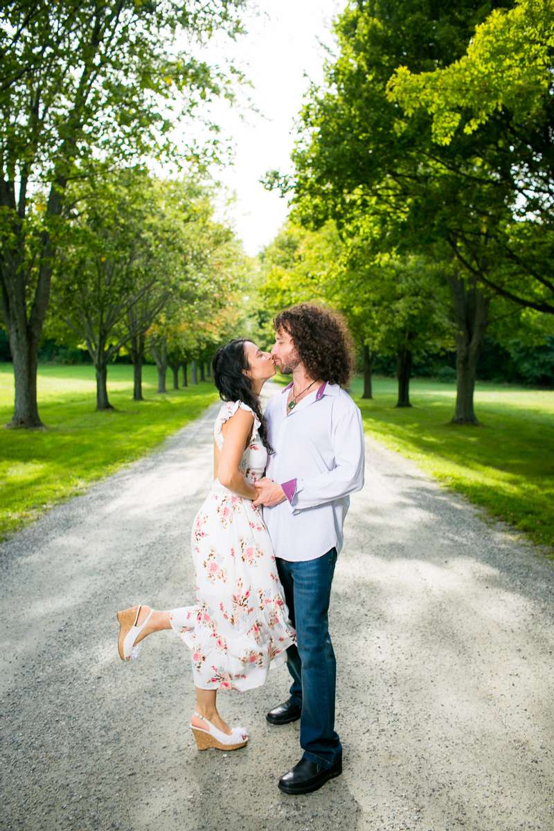 Vermont-Wedding-Photographer-photographers-engagement-lifestyle-portrait-6