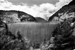 The water that leaped over the dam and down through the narrow gorge hit Longarone with the pressure of the Hiroshima bomb. In the following years the extreme resistance of the dam was promoted by the constructers as an example of an engineering masterpiece. 