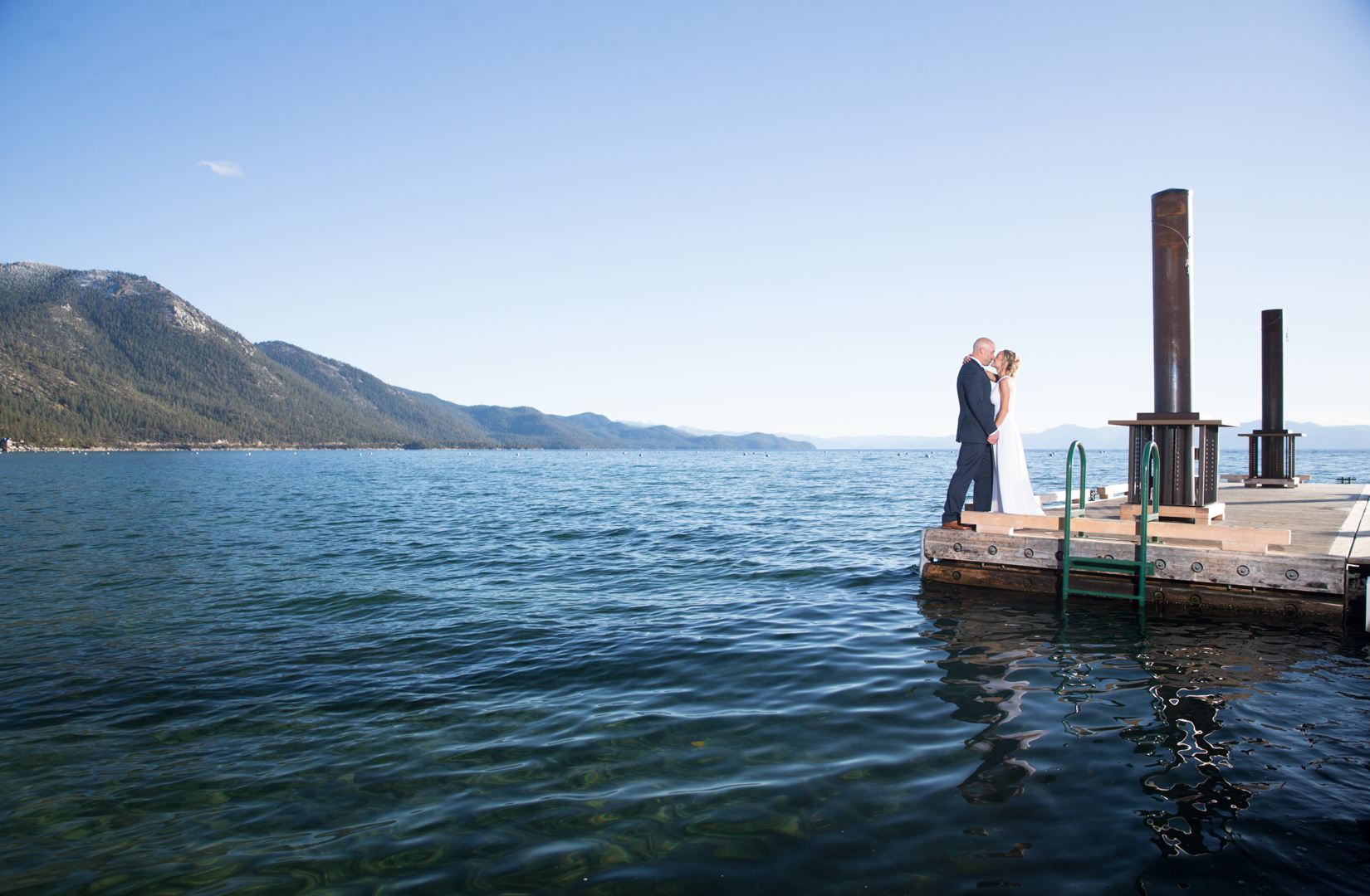Lake-Tahoe-wedding-on-deck
