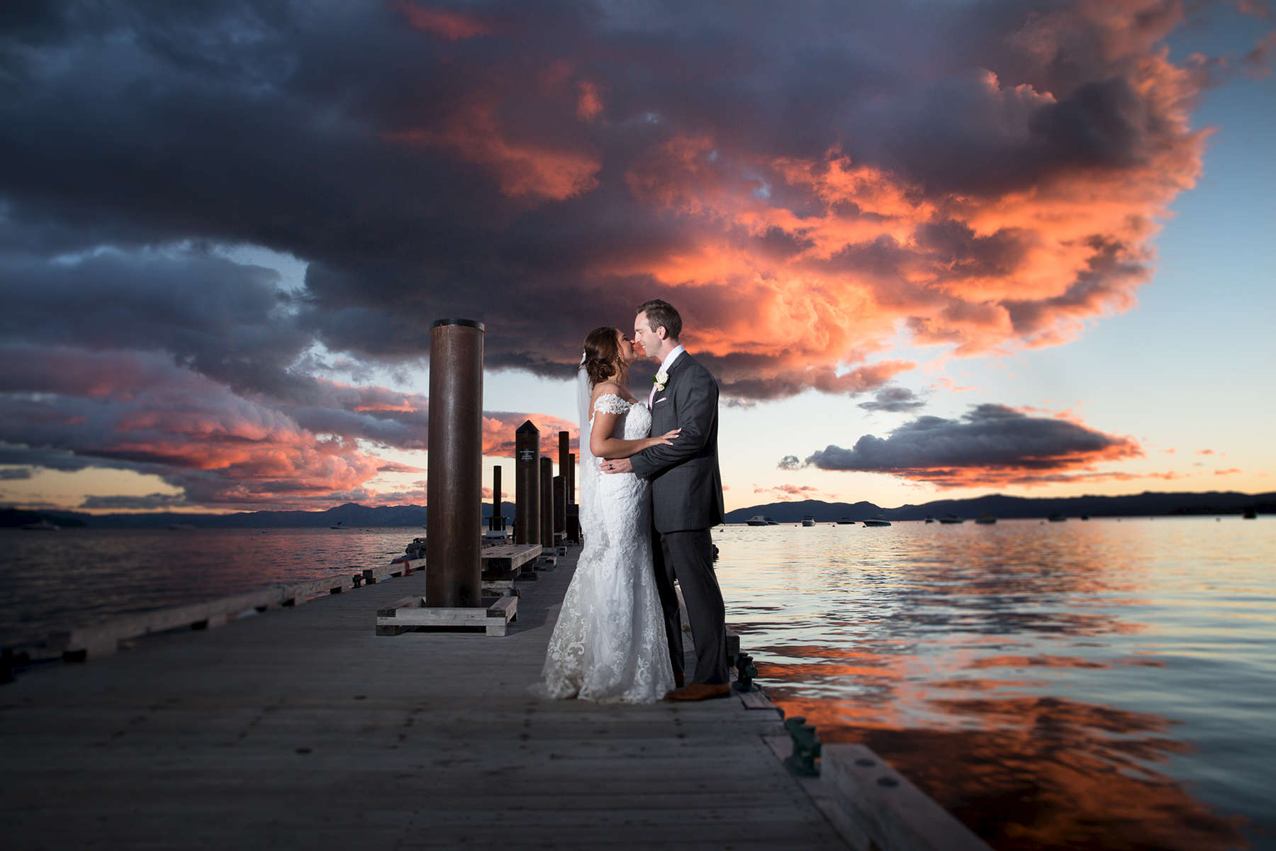 Tahoe-sunset-wedding-at-Hyatt-Incline-Village