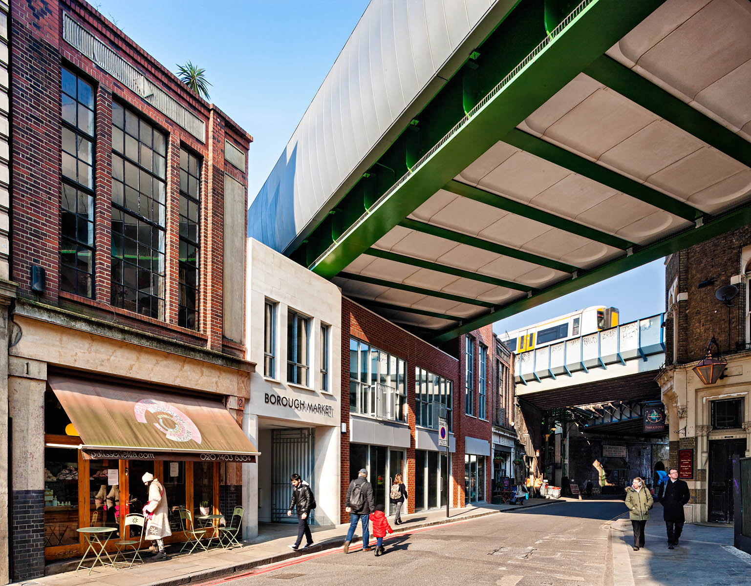 Highly complex remodelling of historic Borough Market to incorporate viaduct for trains in addition to creating new retail buildings and a glazed market hall.Client / Architect: Jestico + Whiles