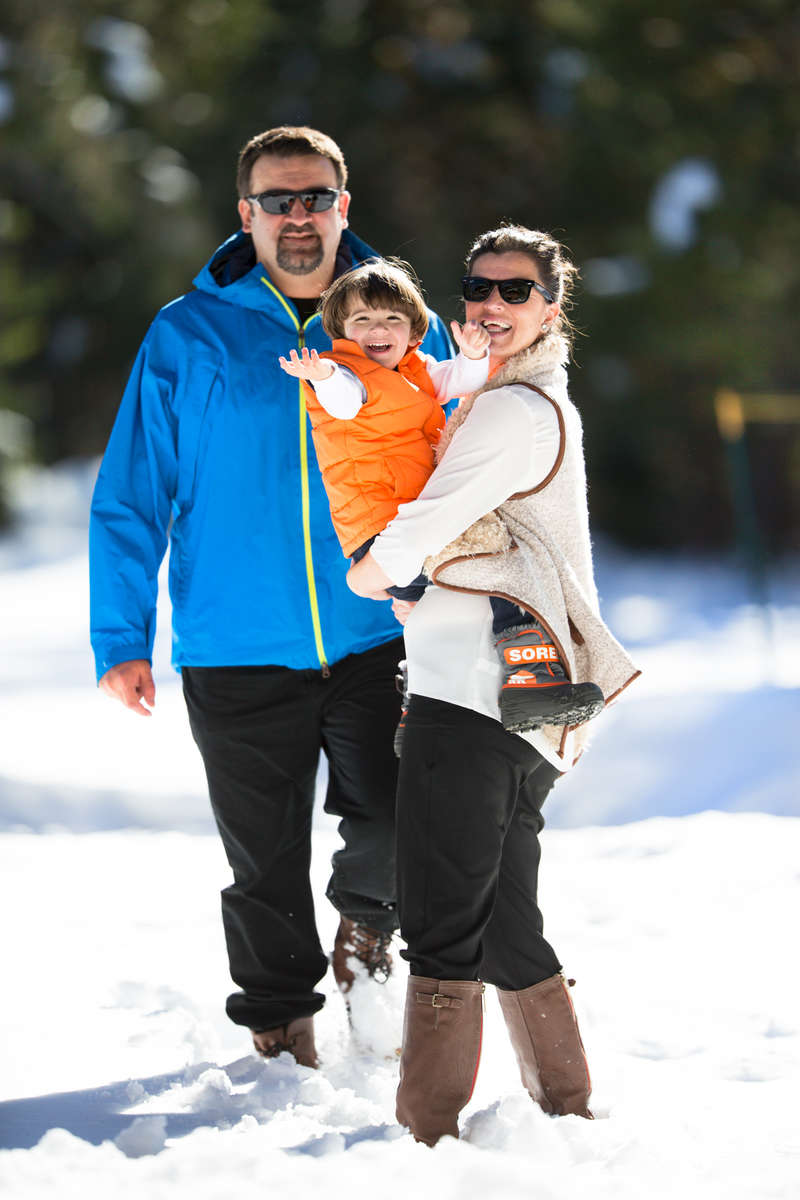 Tahoe-snow-family-photo