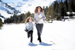 Winter-family-photos-Squaw-Valley-Lake-Tahoe