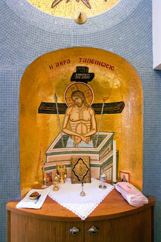 An icon at the north end of the sanctuary