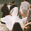 daw-happy-bride-walking-onnellinen-morsian-kavelyadrian-photo-by-adrian-hancu_62
