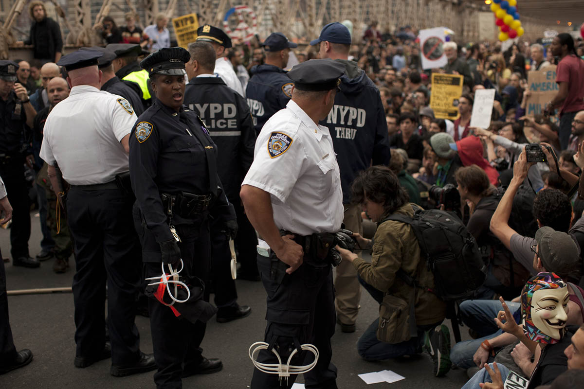 More than 700 Occupy Wall Street demonstrators were arrested when they defied an order not to march in the roadways of the Brooklyn Bridge.